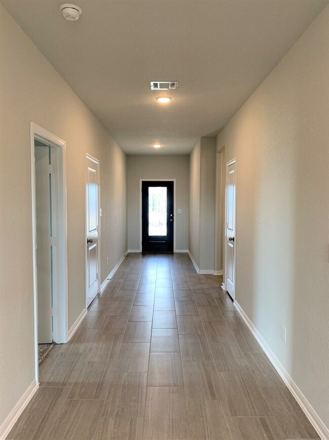 Photo - Large Single Level 4-bedroom in Oak Creek - Leander ISD