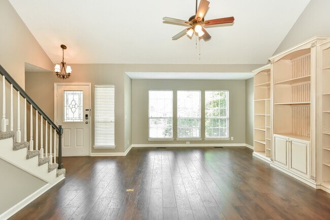 Photo - 142 S Birchwood Dr