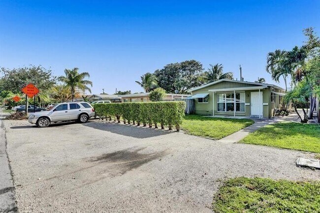 Photo - 227 NE 24th Ave Unit 2