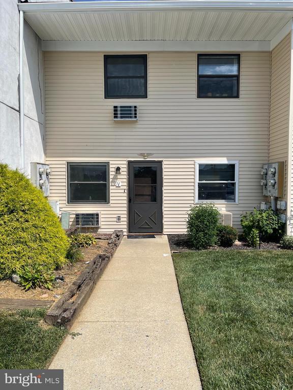 Building Photo - 1334-Y W Wyomissing Blvd Unit V Rental