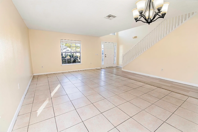 Photo - 120 King Arthur Ct House