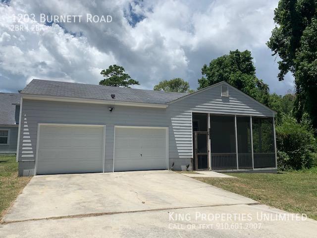 Photo - 1203 Burnett Rd House