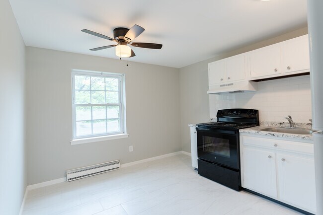 Photo - Second Street Apartments