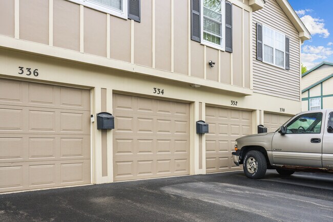 Photo - 334 Plumwood Ct Unit 334