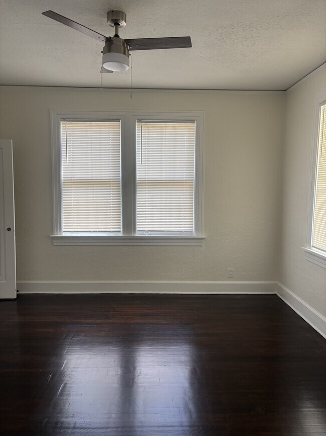 Photo - 920 N Auburndale St