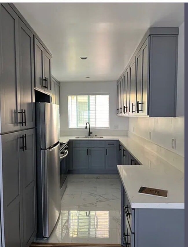 528 Alexandria Ave Unit 5B
