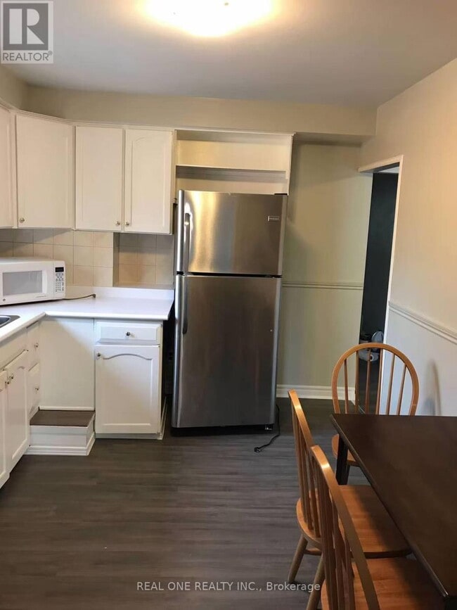 Photo - 53 Cairnside Crescent