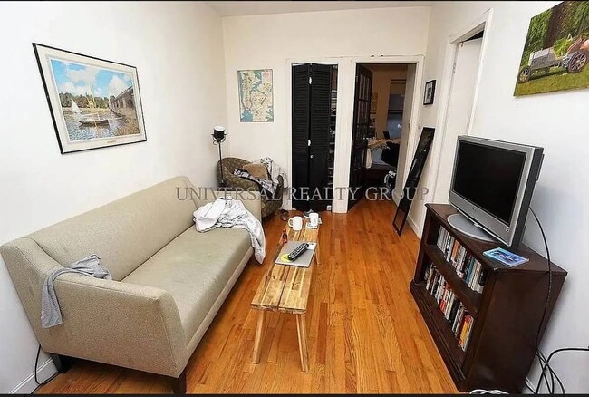 Photo - 261 Broome St