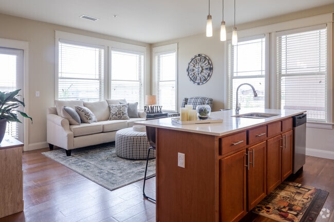 2BR, 2BA - 1,149SF