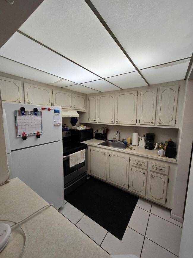 Photo - 91 Upminster Crescent