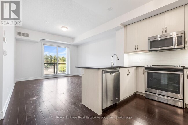 Photo - 3170 Erin Mills Pkwy Unit 321
