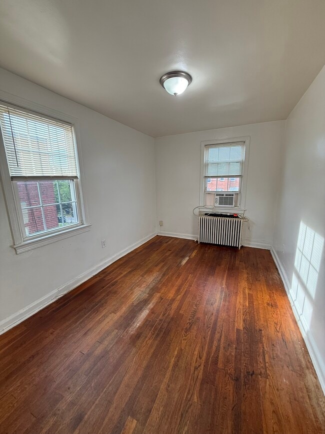 Photo - 4520 Eads St NE Unit 2