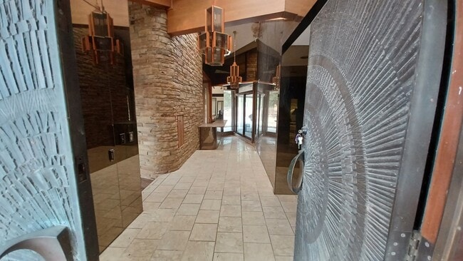 Photo - 108 Timberlake Ct