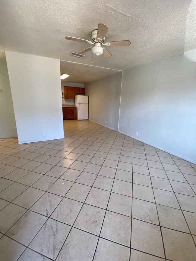 Photo - Cockrell Hill Apartments