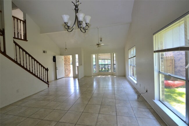 Photo - 12410 Meadow Briar Dr