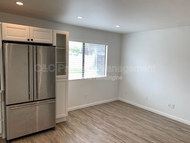 Photo - 628 Eardley Ave