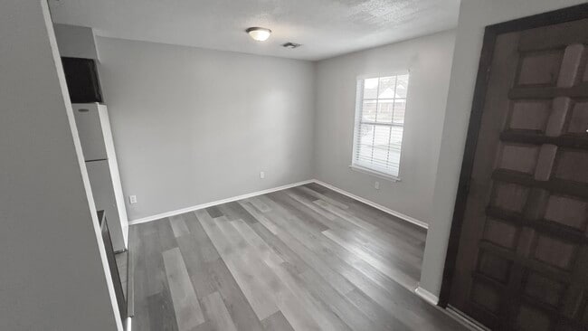 Photo - 313 Titan Dr Unidad B