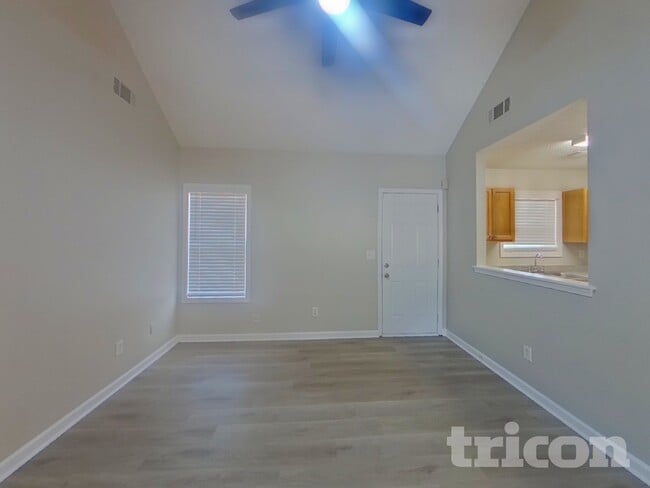 Photo - 535 Brentwood Blvd