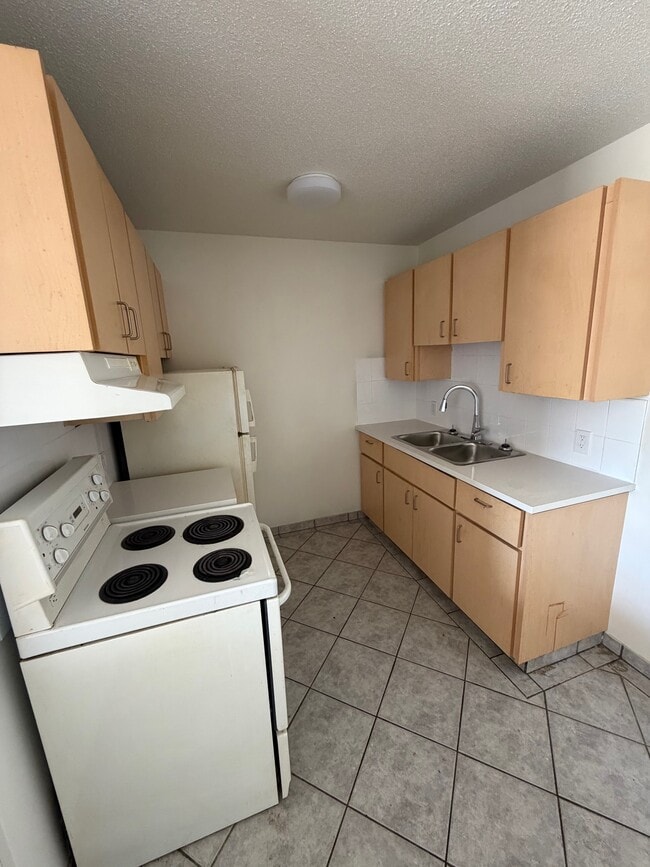 Photo - 9725-9130 130 Ave NW Unit 32