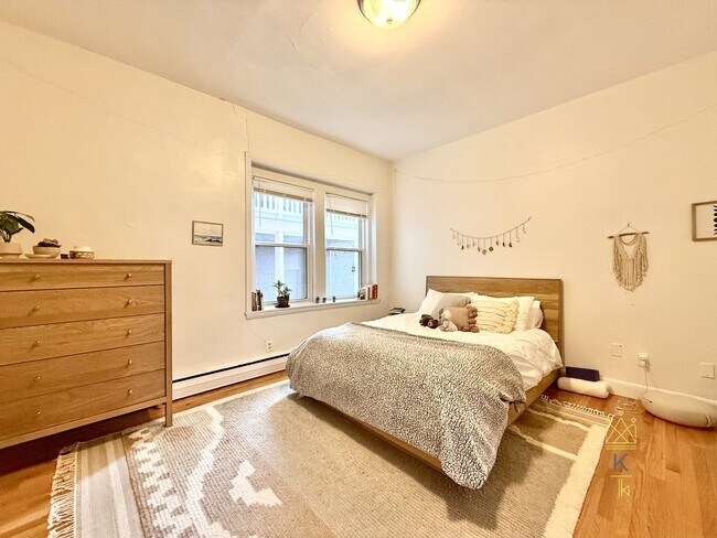 Photo - 202 St Paul St Unit 12