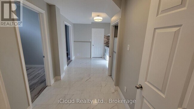 Photo - 296 Hickling Trail