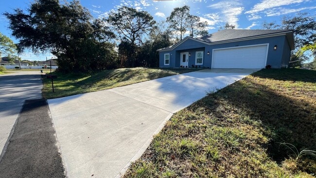 Photo - 4BD/2BA Spacious Palm Bay Retreat – NEW BUILD HOME!