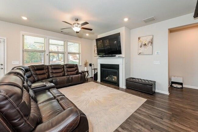 Photo - 4245 Grandview Pointe Wy