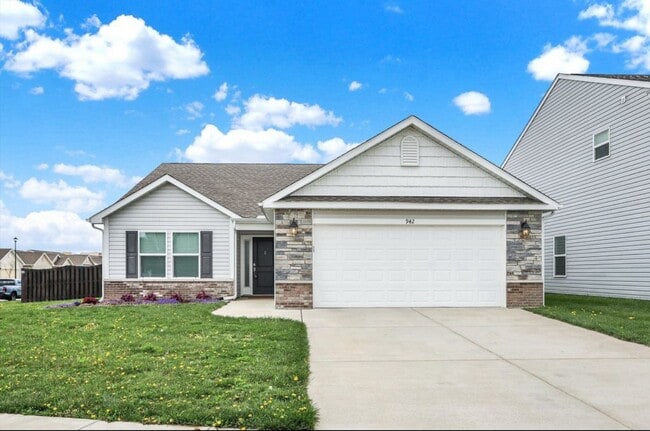 Building Photo - Hawthorne Lake…3 Bedroom 2 Bath