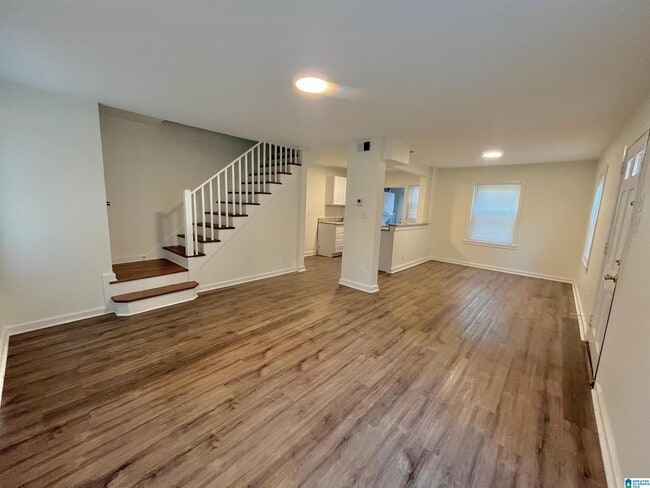 Photo - 1711 Valley Ave Unidad A