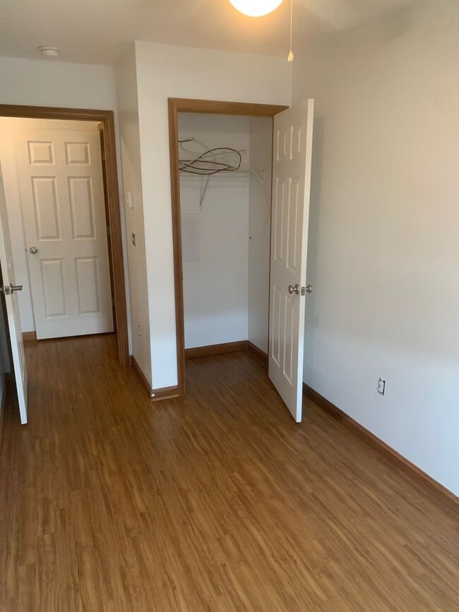 Photo - Spacious 2 Bedroom Townhouse