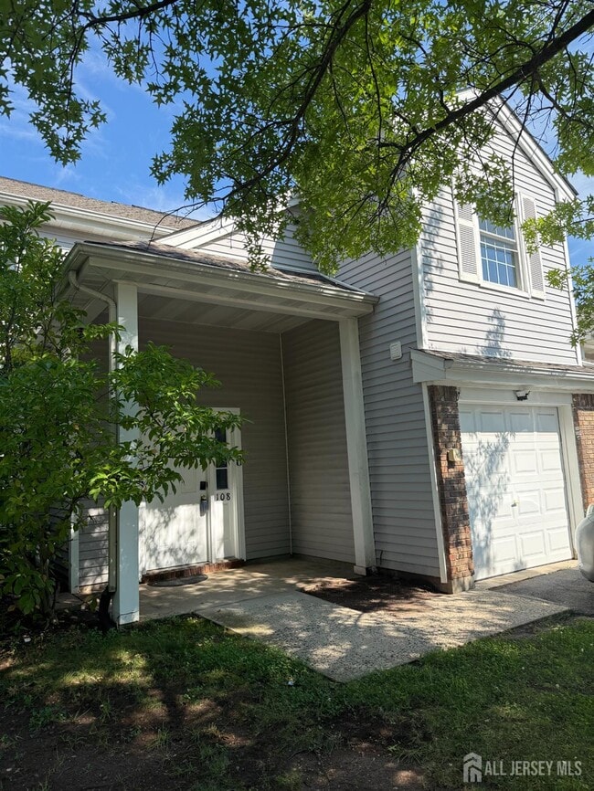Photo - 108 Lawrence St