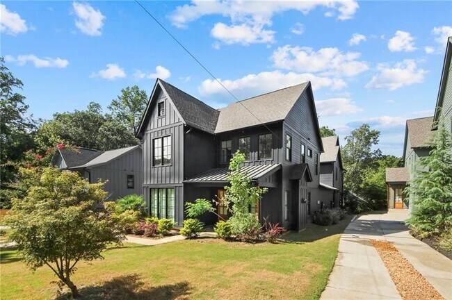 Photo - 1241 Bridges Ave SW