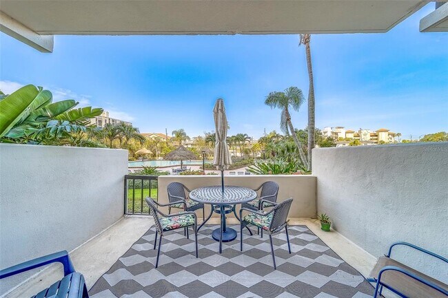 Photo - 400 Island Way Unidad 104