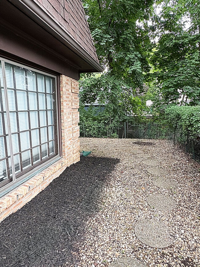 Photo - 114 W Hillside Ave