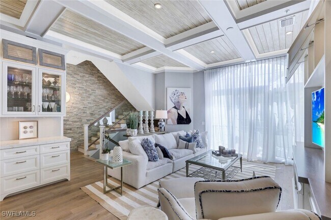 Photo - 510 2nd St S