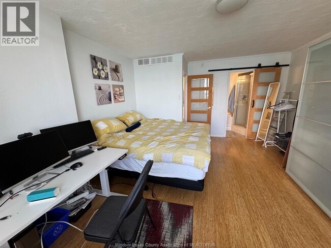 Photo - 111 Riverside Dr E Unit 1105
