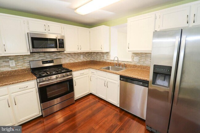 5933 Grisby House Ct
