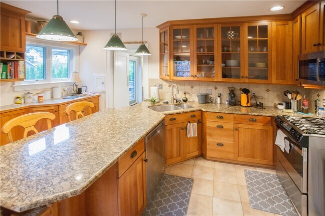Photo - 299 Beresford Rd