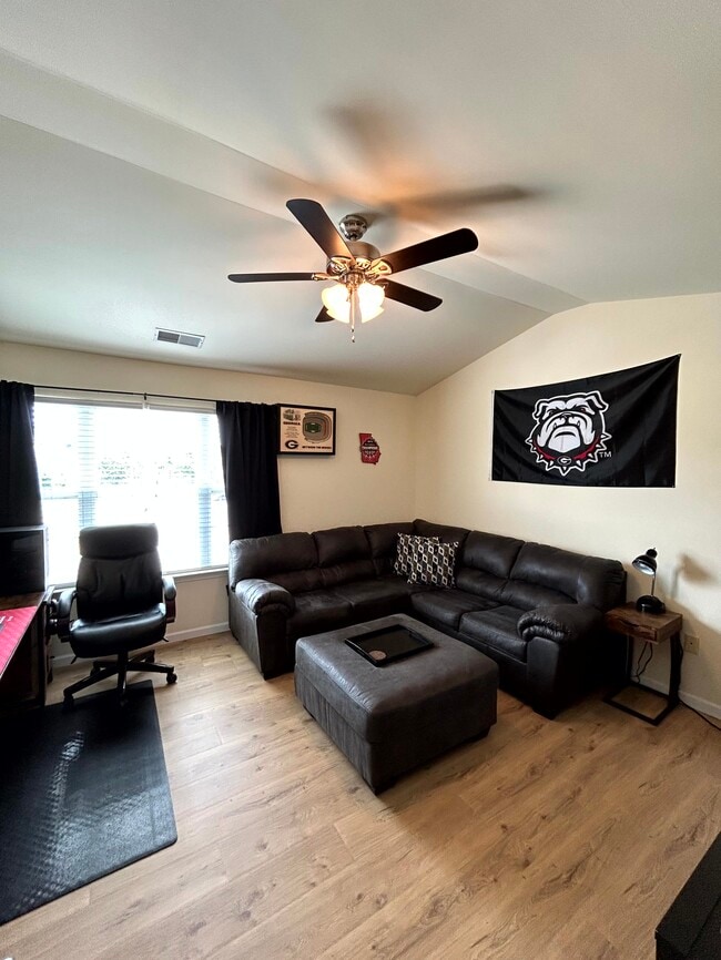 Photo - 122 Sonata Cir