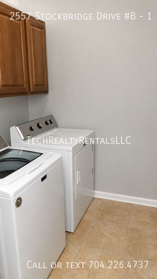 Photo - 2557 Stockbridge Dr