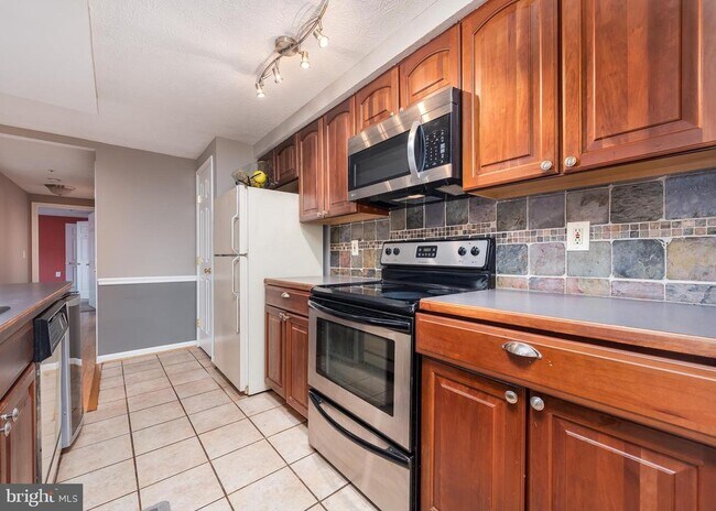 Photo - 6205 Sandpiper Ct Unit 203