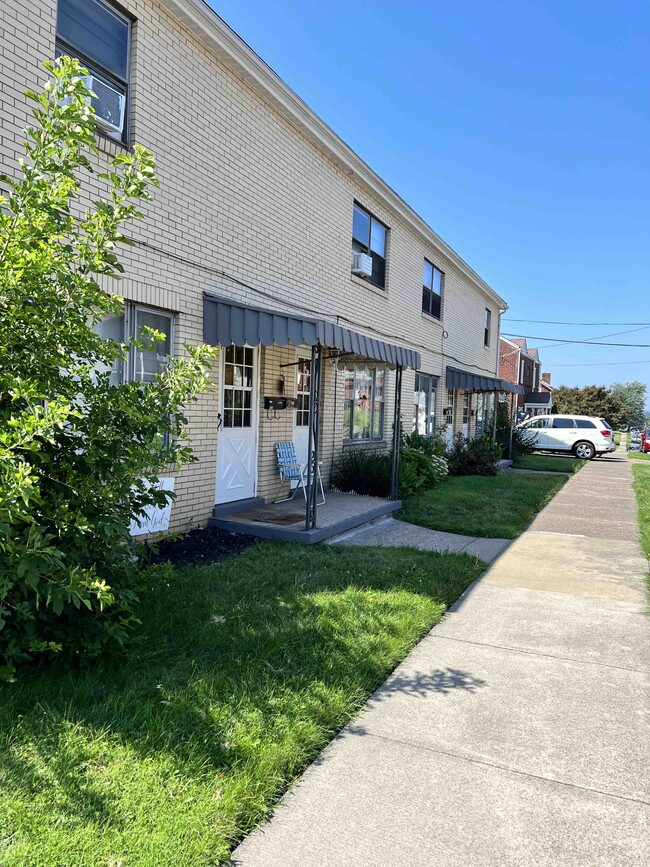 Building Photo - 701 Broadway Blvd Unit 701 Rental