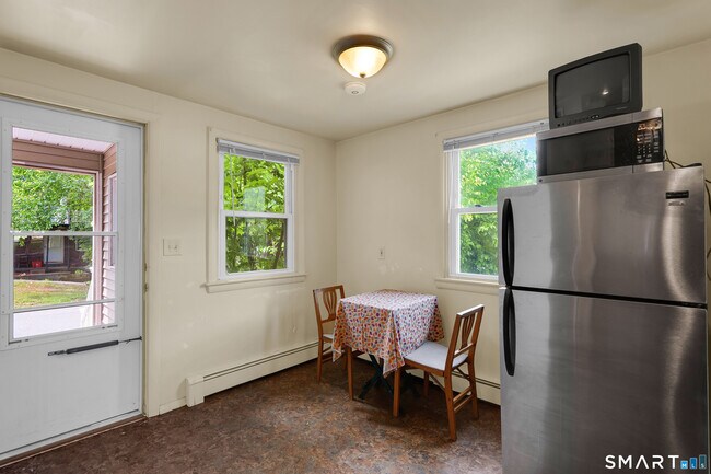 10 Grant St Unit 1