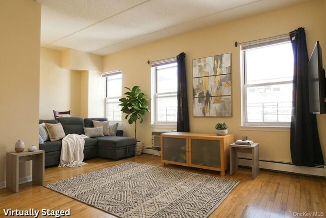 Building Photo - 228 E 112th St Unit 3