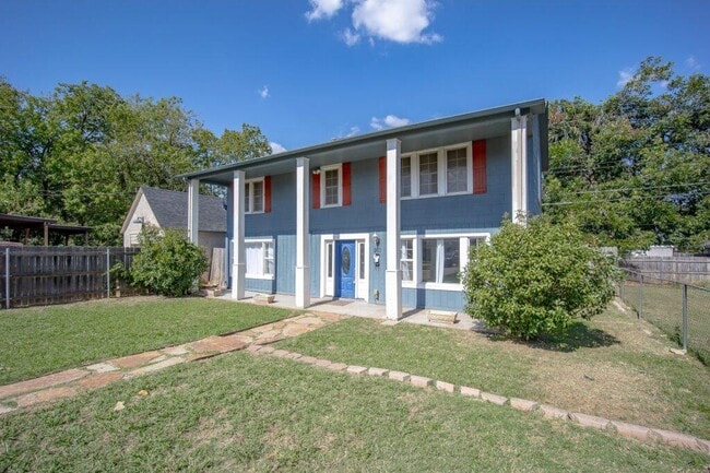 Photo - 913 NW 48th St