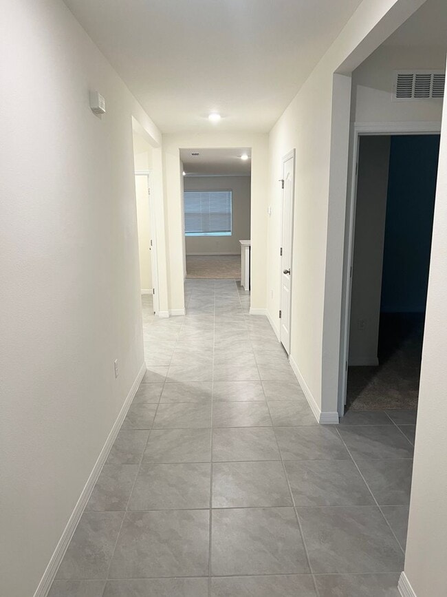 Photo - 4 BEDROOM 2 BATHROOM HOUSE FOR RENT