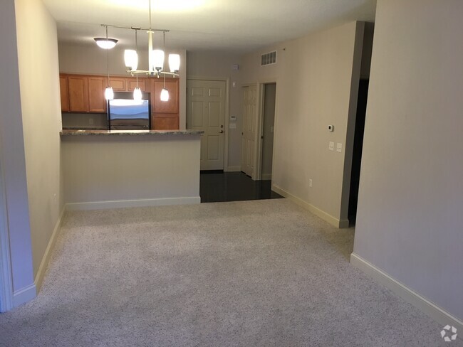 Building Photo - 600 Grandview Ct Unit 605 Rental