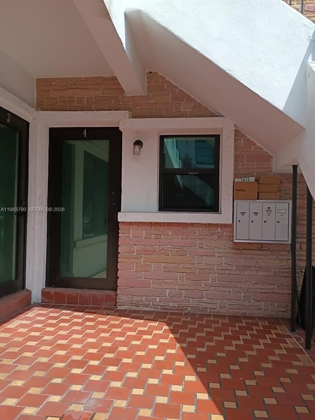 Photo - 235 83rd St Unidad 4