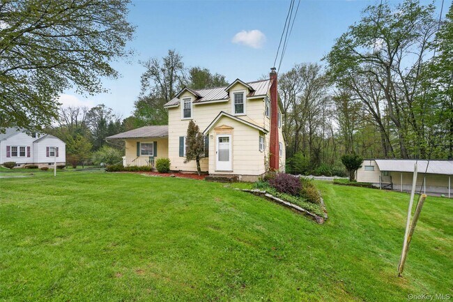Photo - 6355 NY-42