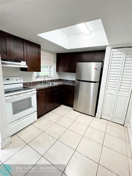 Photo - 101 NE 41st St Condo Unit 92F